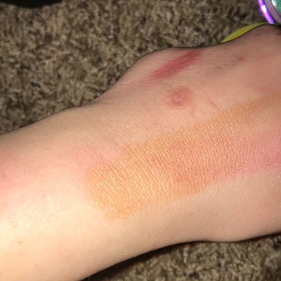 Bronzer - Picture 3 of 3